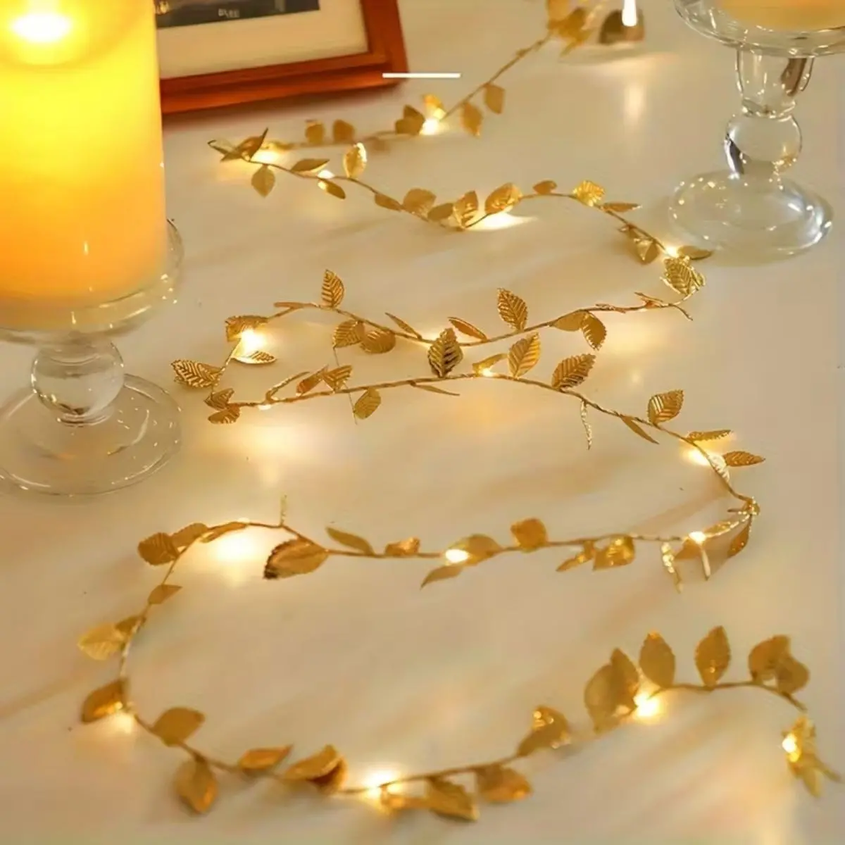 3 Metre Yaldızlı Gold LED Işık – Dekoratif Ortam ve Yılbaşı Aydınlatması (4745)