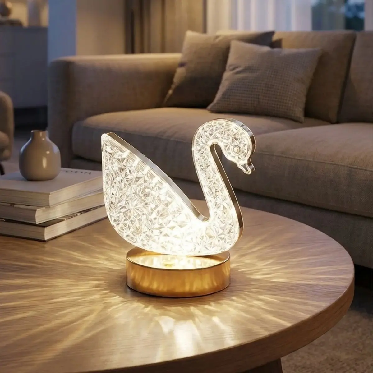 Kuğu Model Kristal LED Masa Lambası – Dokunmatik, 3 Renk Işık Modlu, Şarjlı Mini Dekoratif Gece Lambası (4745)