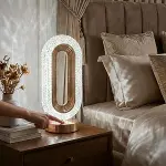 Oval Şeklinde Kristal LED Masa Lambası – Dokunmatik, 3 Renk Işık Modlu, Şarjlı Dekoratif Gece Lambası (4745)-4