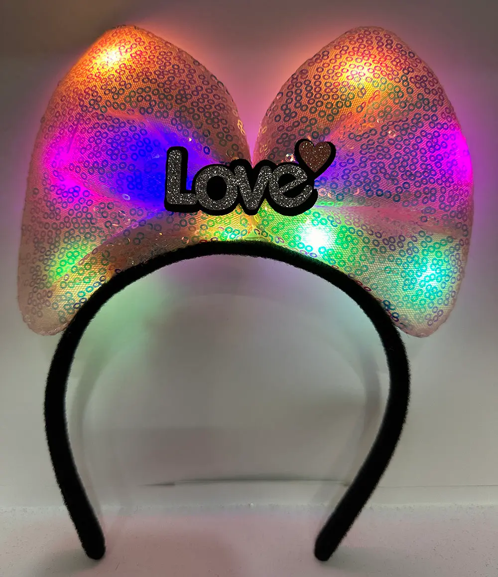 Led Işıklı 3 Farklı Fonksiyonda Yanan Gümüş Love Yazılı Toz Pembe Fiyonk Taç 20X17 cm (4745)