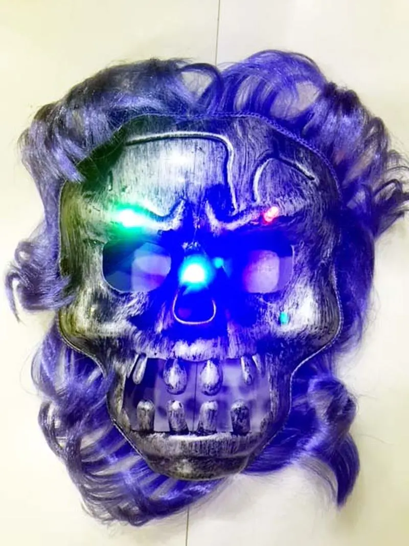 Cadılar Bayramı Halloween Işıklı Kurukafa Maskesi mor saçlı