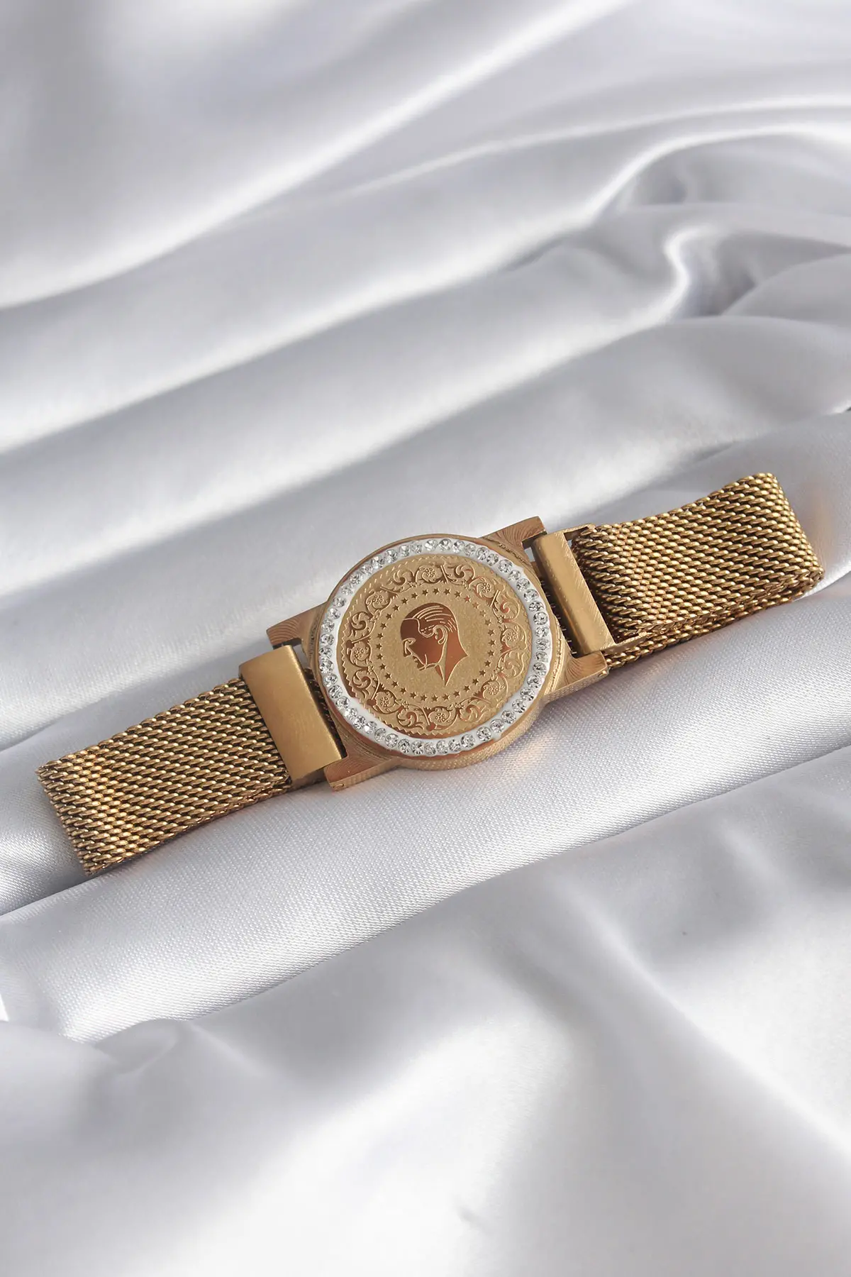 316L Çelik Gold Renk Mıknatıslı Hasır Zirkon Taşlı Model Kadın Bileklik TJ-BB5820