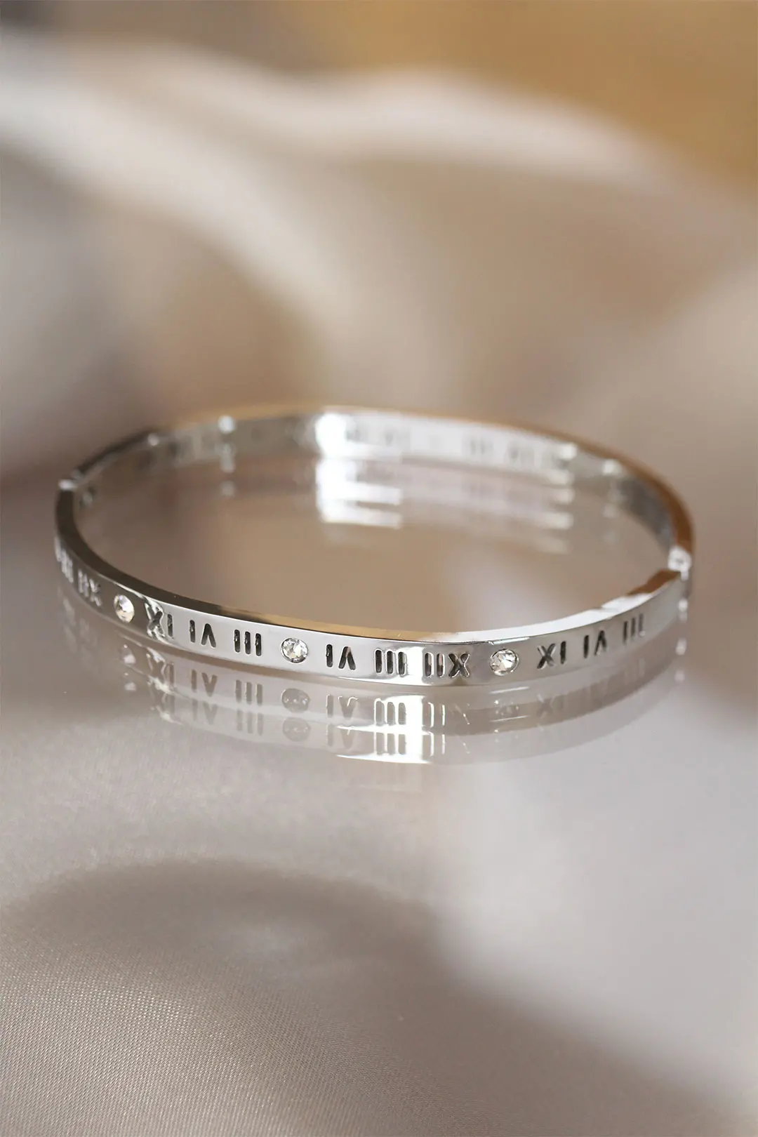 316L Çelik Roma Rakamlı Silver Renk Bilezik Kelepçe TJ-BB3566