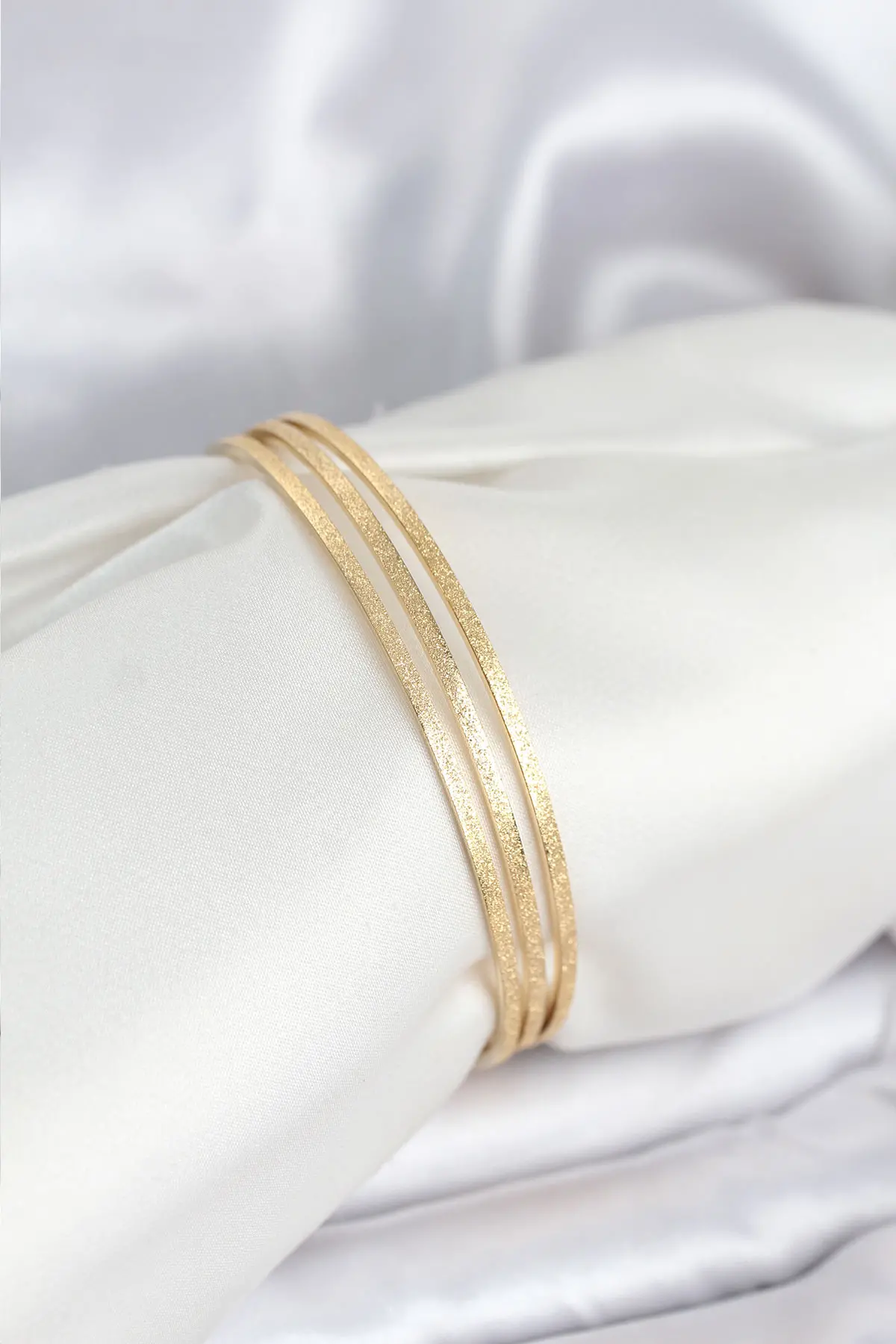 316L Çelik Gold Renk Simli Model Ajda 65 mm Kadın Bileklik TJ-BB8076