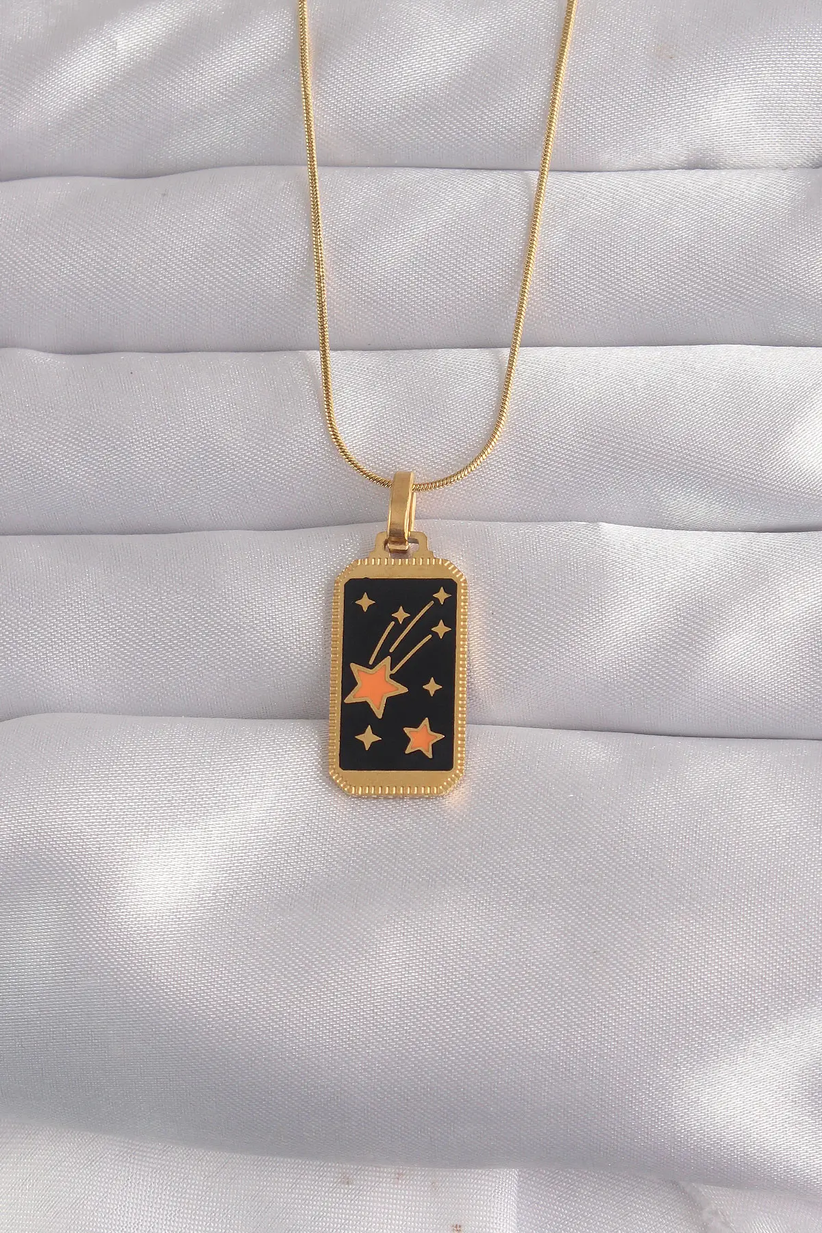 316L Çelik Gold Renk Siyah Mineli Yıldız Figür Tarot Kolye TJ-BKO9028