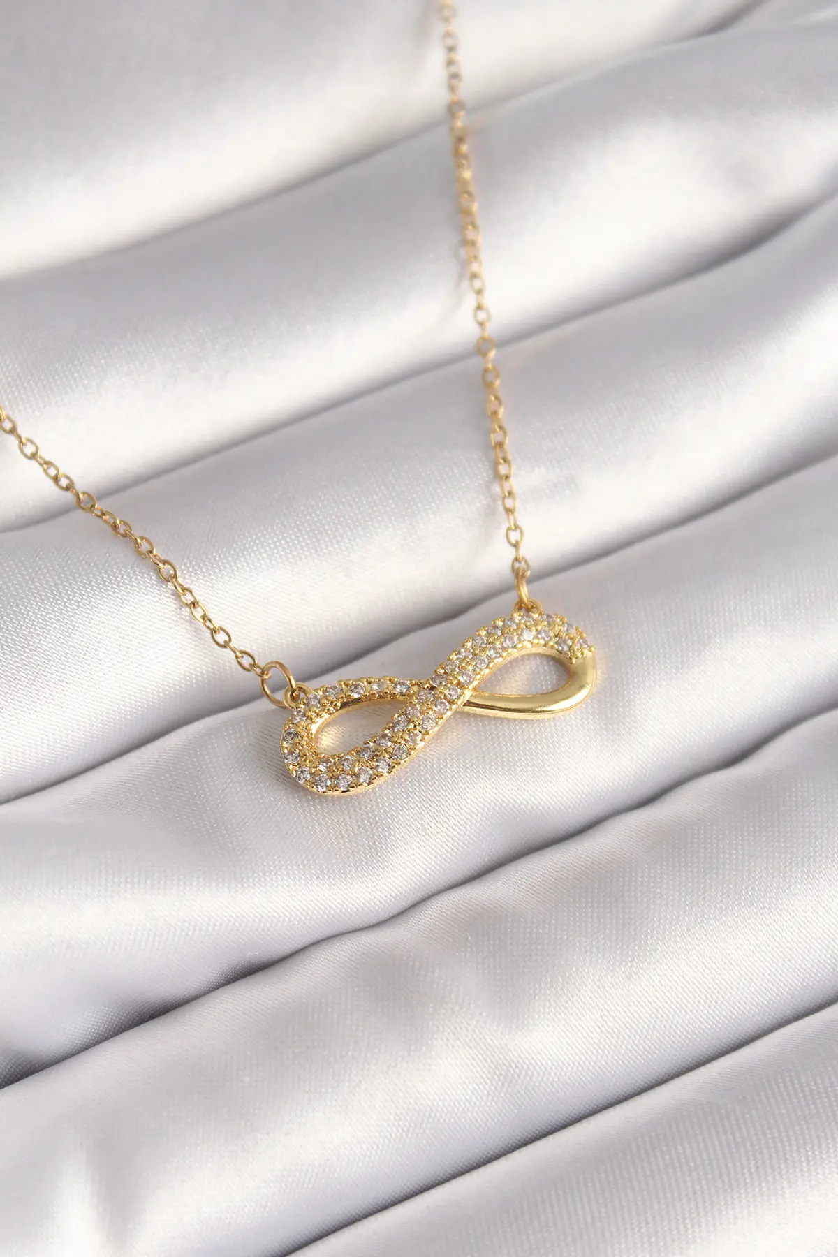 316L Çelik Gold Renk Zincir Zirkon Taşlı Sonsuzluk Model Kadın Kolye TJ-BKO8410