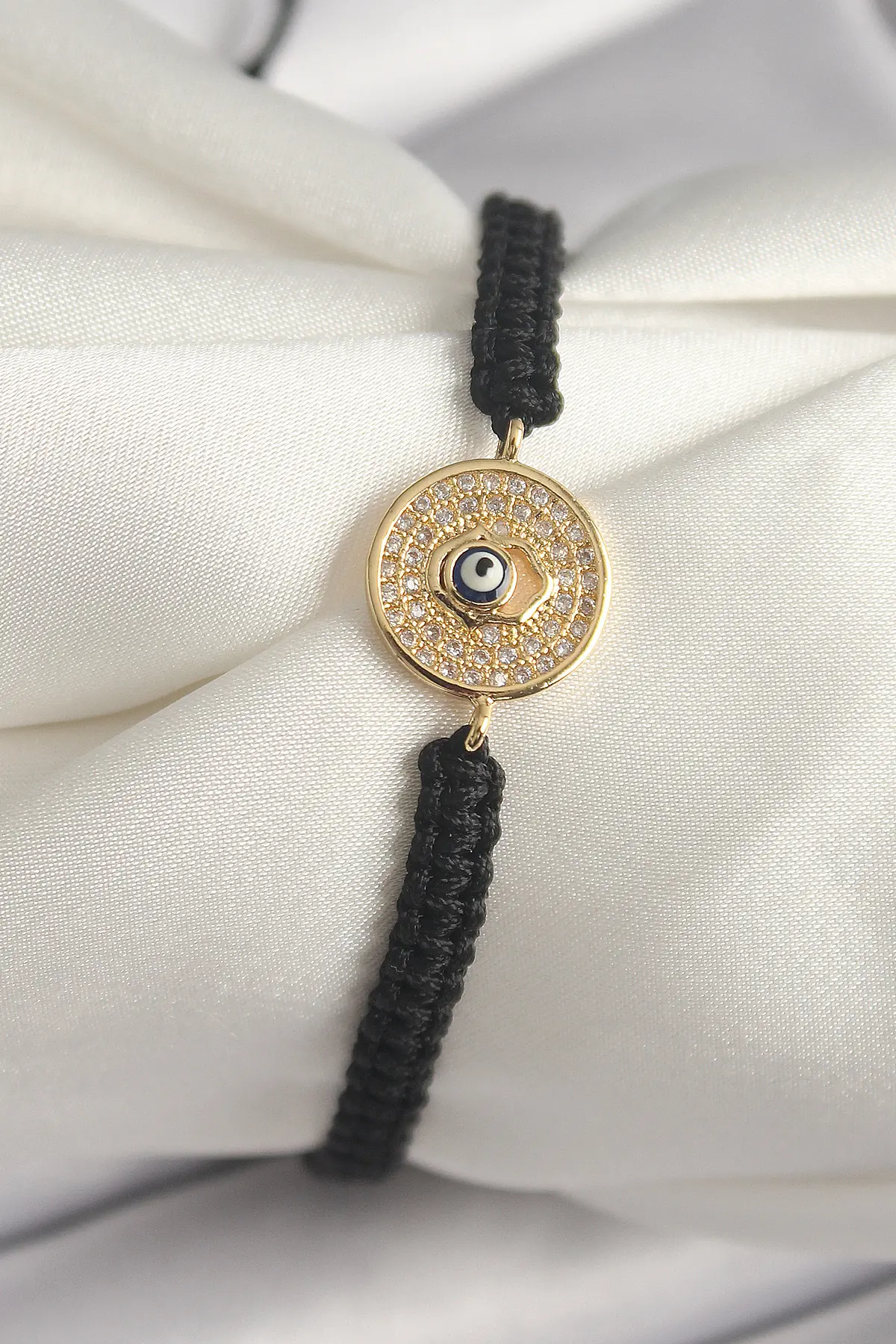 Pirinç Gold Renk Zirkon Taşlı Nazar Boncuk İşleme Makrome Asansörlü Model Kadın Bileklik TJ-BB6789