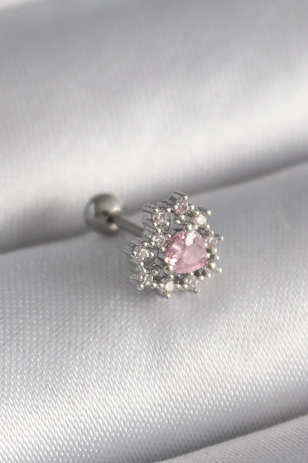 316L Çelik Gümüş Renk Zirkon Taşlı Kalp Tragus Piercing TJ-PR1231