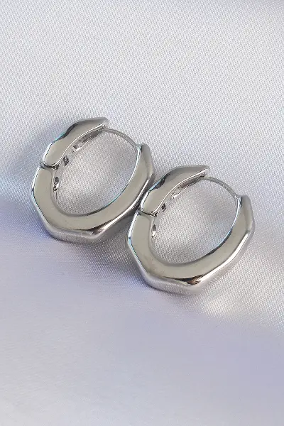 Pirinç Gümüş Renk Kalın Kemik Model Küpe TJ-BKP8981