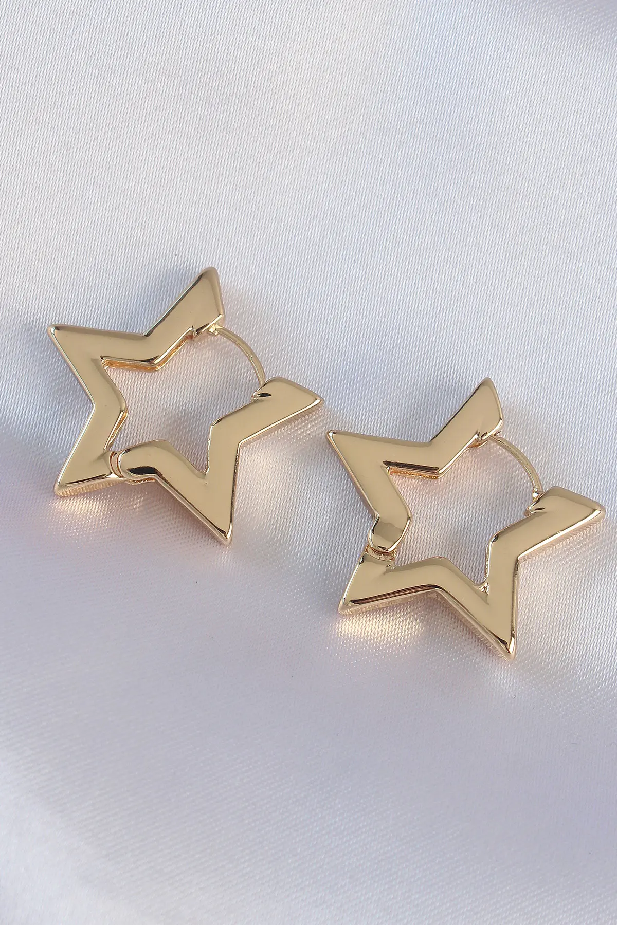 Pirinç Gold Renk Yıldız Küpe TJ-BKP8982