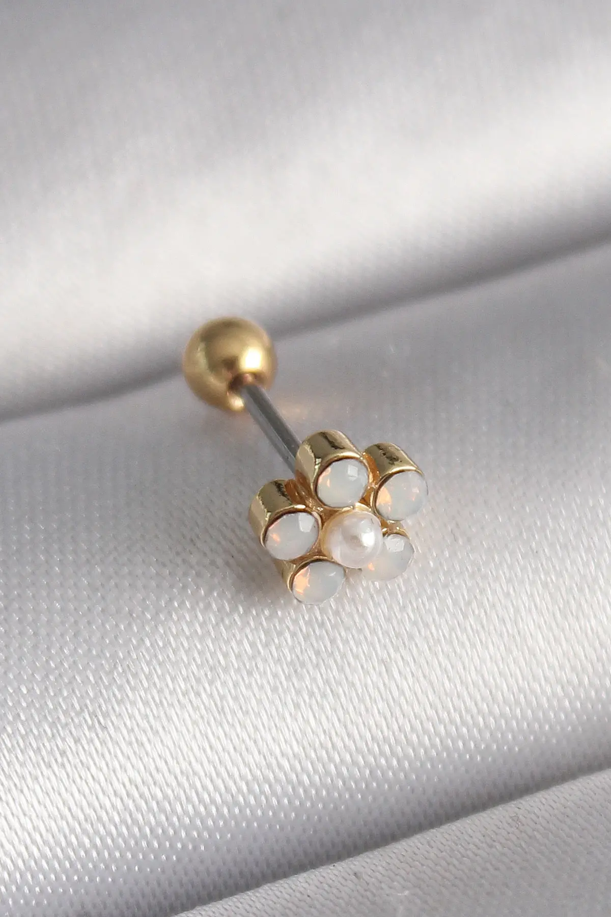 316L Çelik Gold Renk Zirkon Taşlı Çiçek Model Tragus Piercing TJ-PR1282
