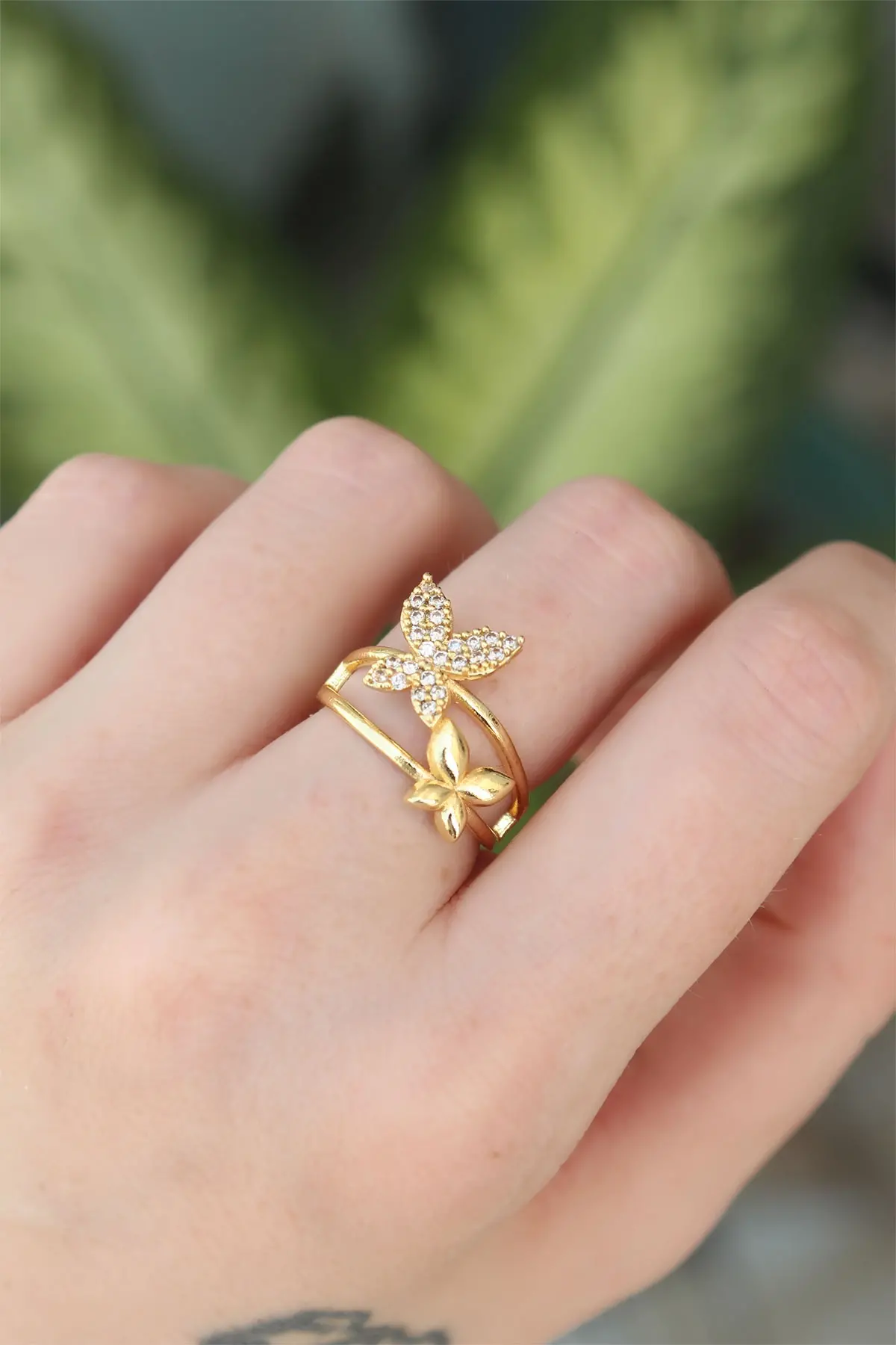 Pirinç Gold Renk Ayarlanabilir Zirkon Taşlı Yüzük TJ-BYK3190