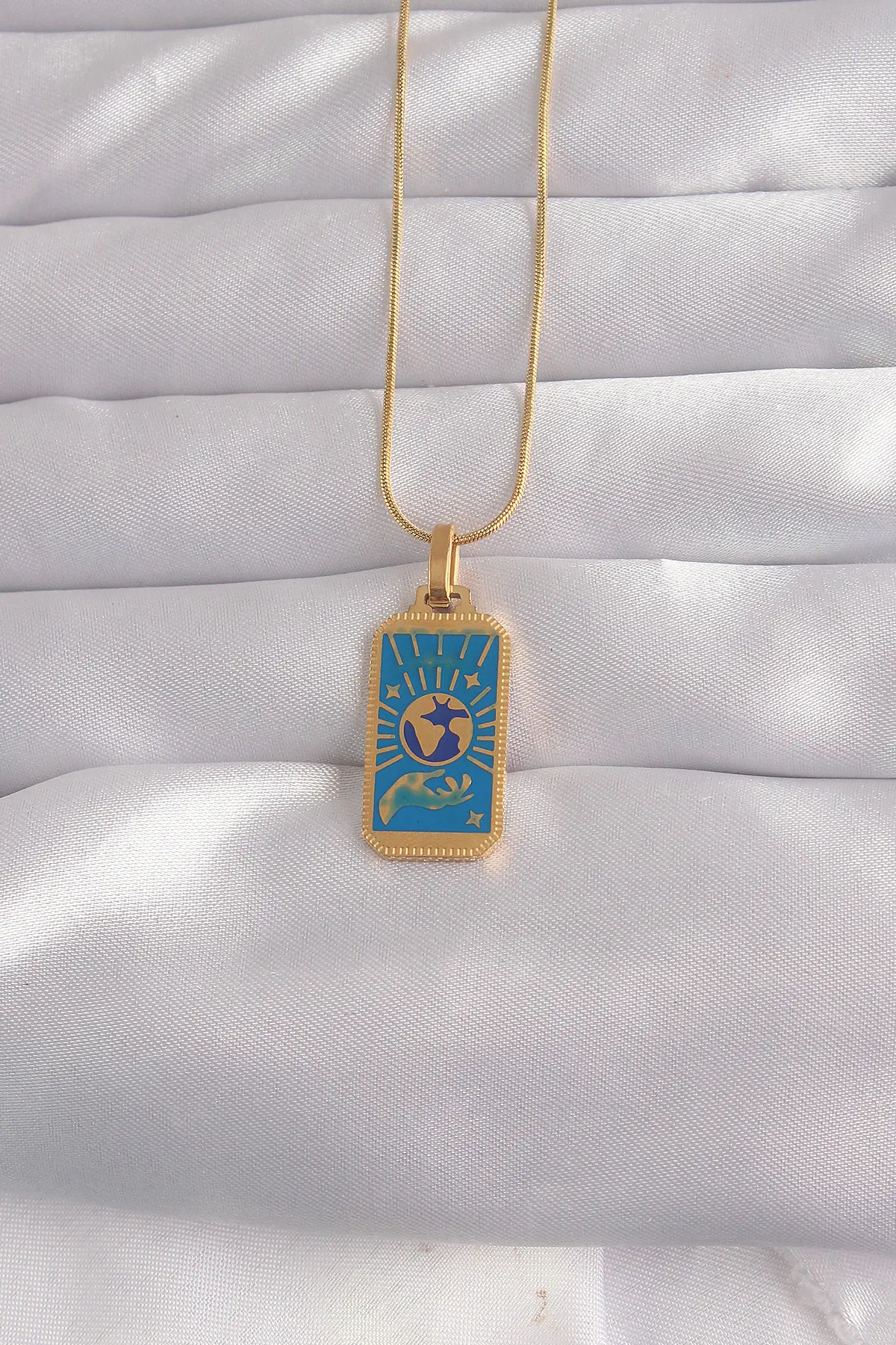 316L Çelik Gold Renk Mavi Mineli El Figür Tarot Kolye TJ-BKO9040