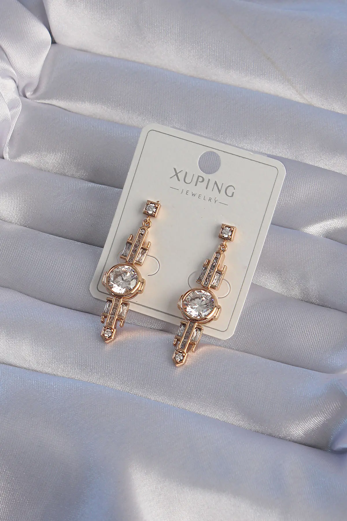 XUPİNG Rose Renk Zirkon Taşlı Geometrik Sallantılı Küpe TJ-BKP9355