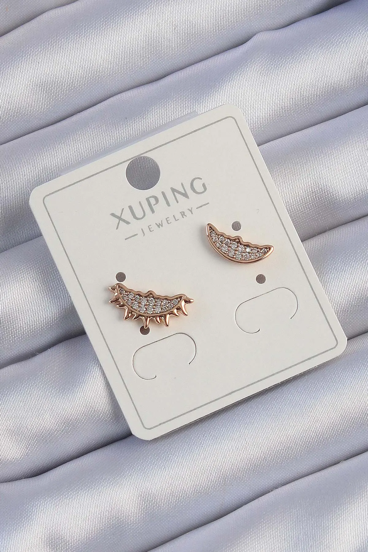 Xuping Rose Renk Zirkon Taşlı Ay ve Güneş Tasarımlı Küpe TJ-BKP9429