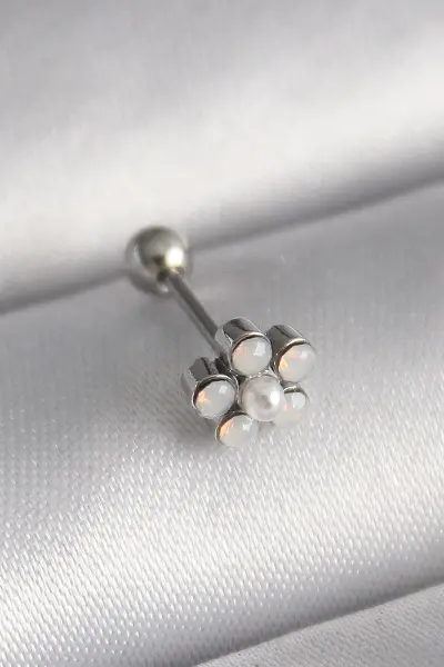 316L Çelik Gümüş Renk Zirkon Taşlı Çiçek Model Tragus Piercing TJ-PR1283