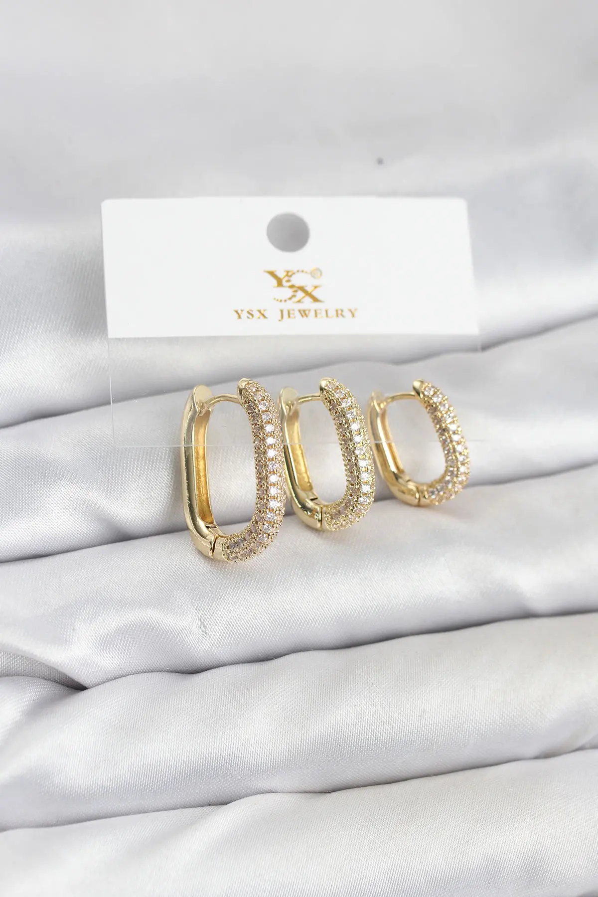 Pirinç Gold Renk Zirkon Taşlı Halka Model YSX Trio Küpe Seti TJ-BKP11570