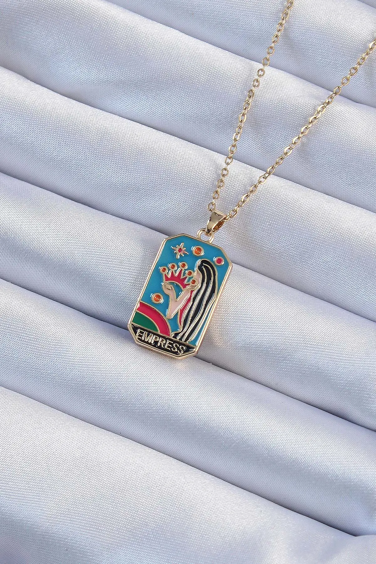 316L Çelik Zincir Renk Taç ve Kız Figürlü Renkli Mineli Tarot Kolye TJ-BKO9229