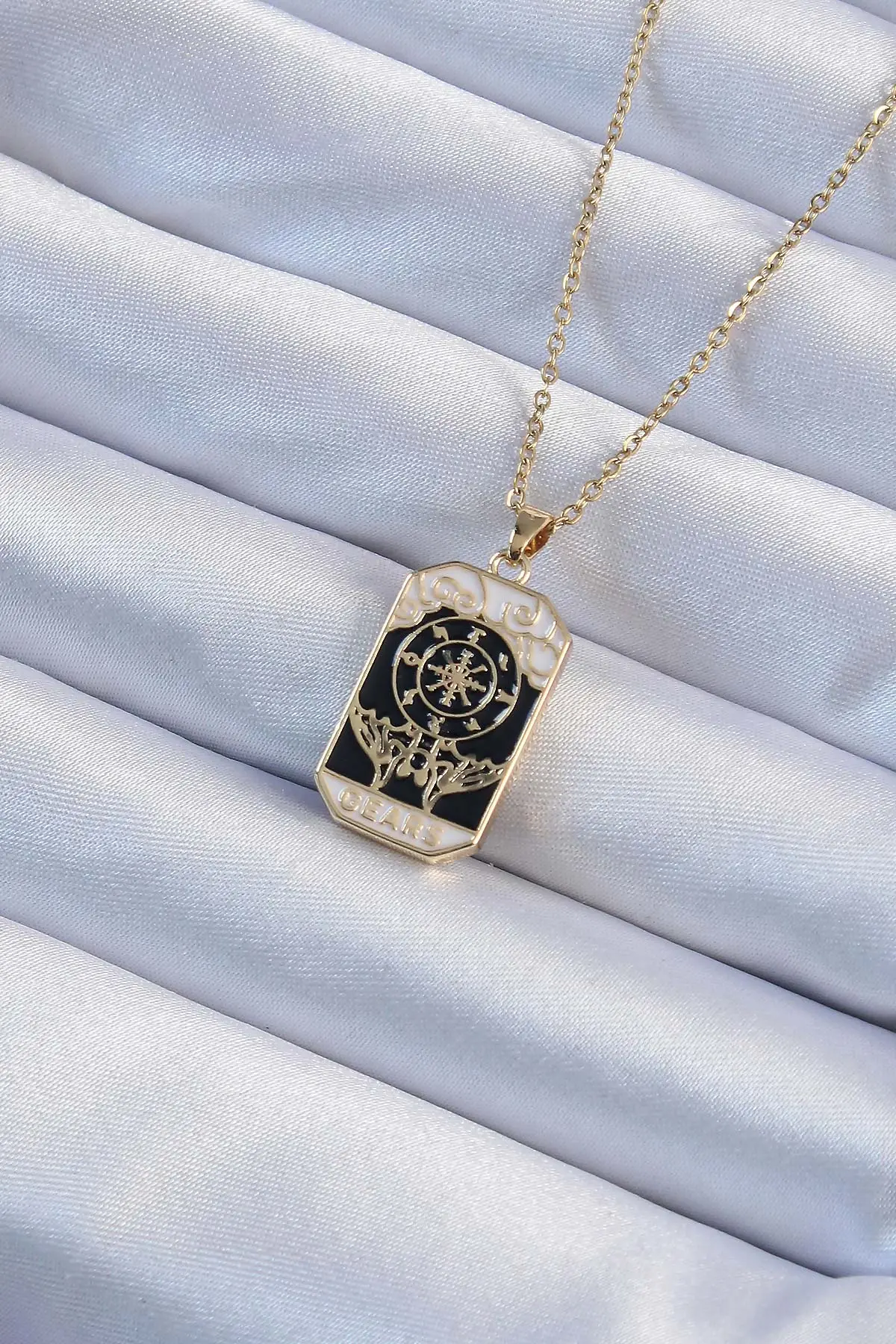 316L Çelik Zincir Renk İşlemeli Siyah Mineli Tarot Kolye TJ-BKO9236