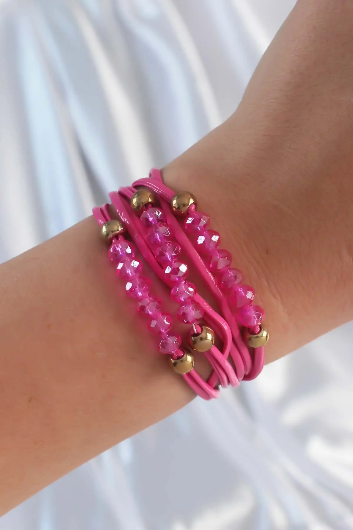 Pembe Renk Zirkon Taşlı İpli Çoklu Bileklik TJ-BB6342
