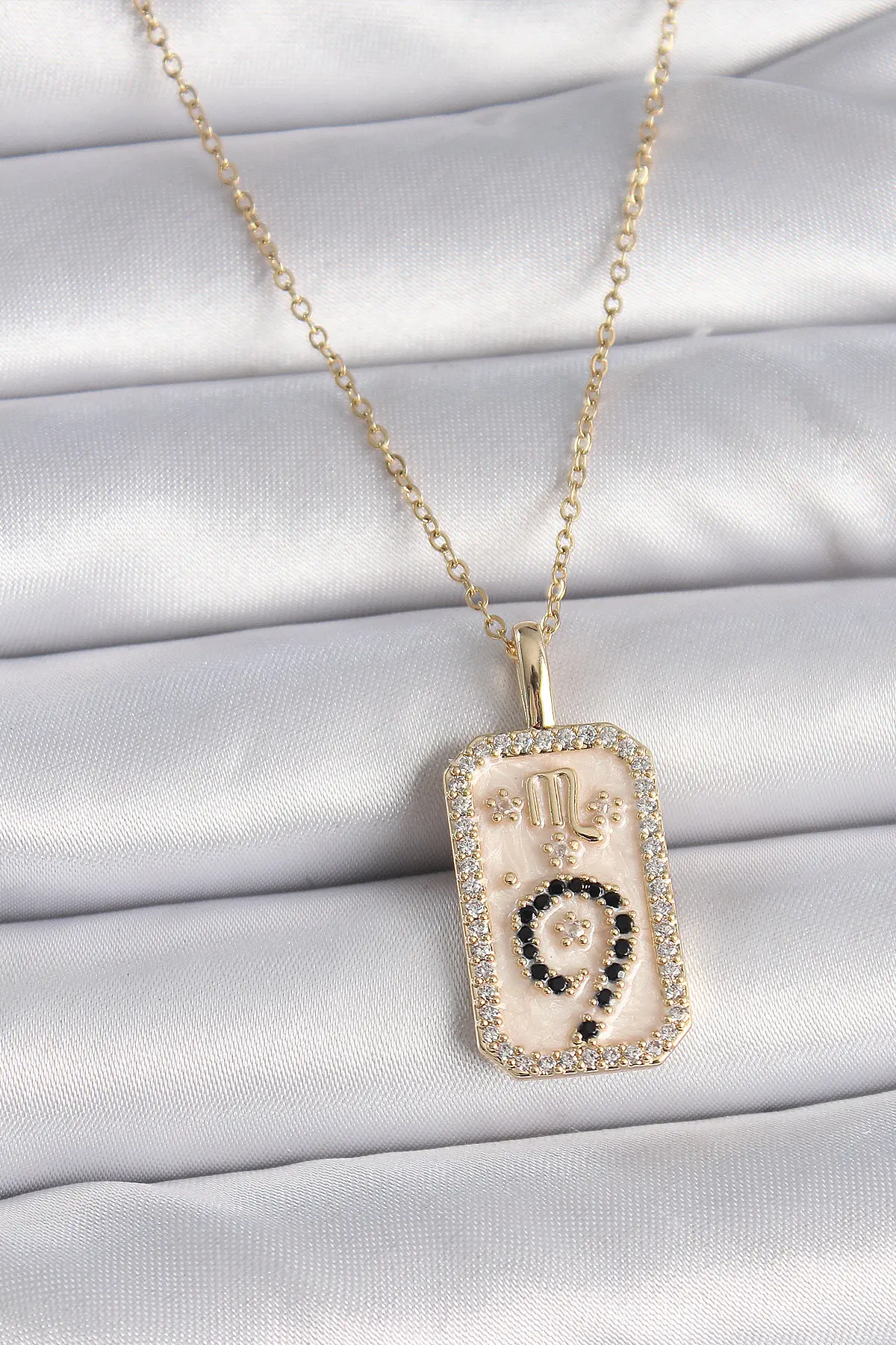 316L Çelik Gold Renk Zincir Akrep Burcu Zirkon Taşlı Kadın Kolye TJ-BKO9465