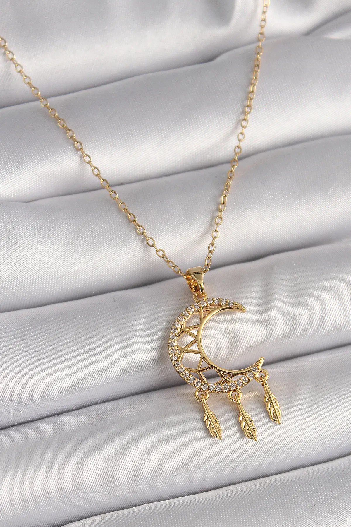 316L Çelik Gold Renk Zincir Zirkon Taşlı Hilal Model Sallantı Yaprak Detay Kadın Kolye TJ-BKO9650