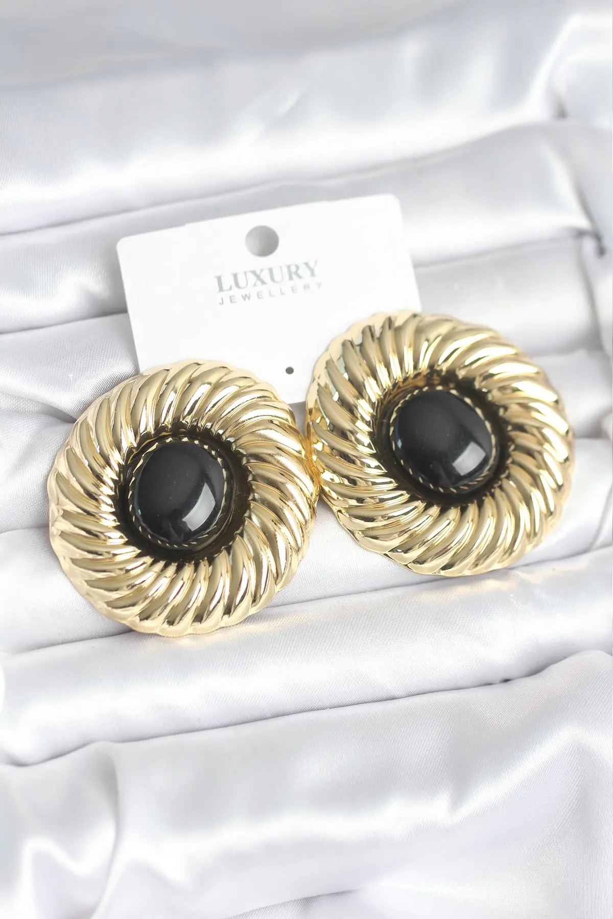 Pirinç Gold Renk Siyah Boncuklu Vintage Kadın Küpe TJ-BKP11388