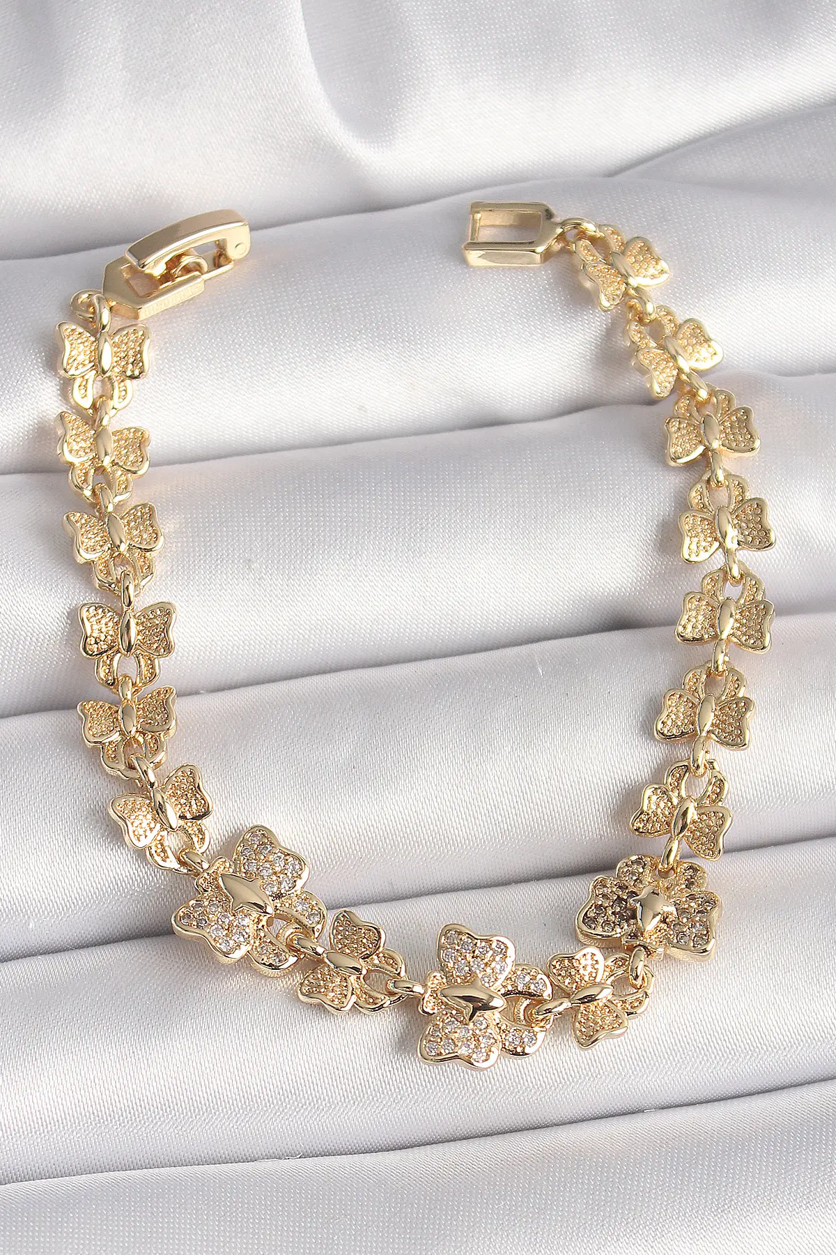 Pirinç Gold Renk Zirkon Taşlı Model Zincir Kadın Bileklik TJ-BB6834