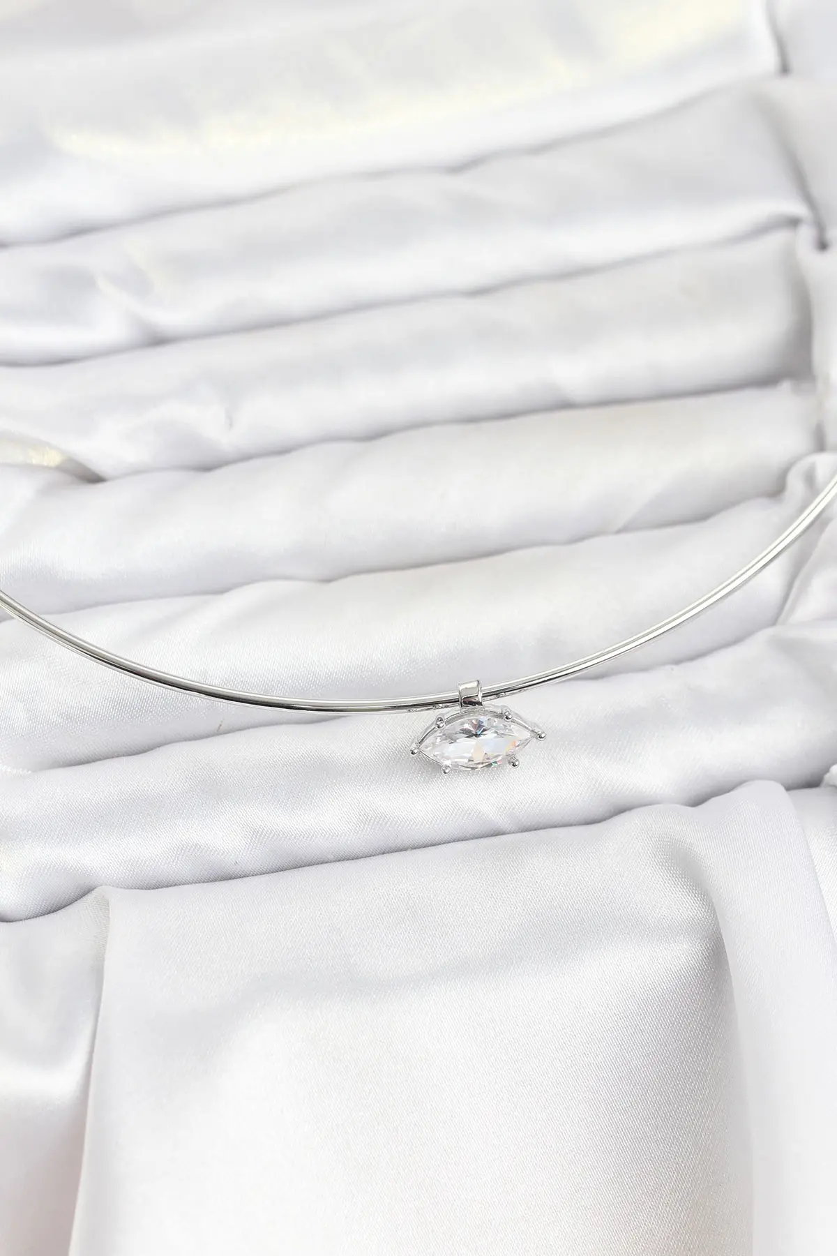 Pirinç Gümüş Renk Choker Model Zirkon Taşlı Kadın Kolye TJ-BKO10816