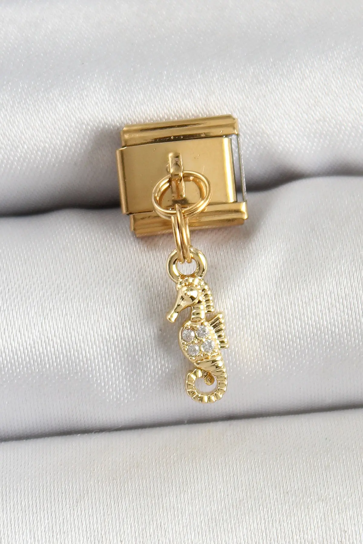 316L Çelik Sallantılı Zirkon Taşlı Çiçek Model Gold Renk Nomination Charm TJ-BC1430