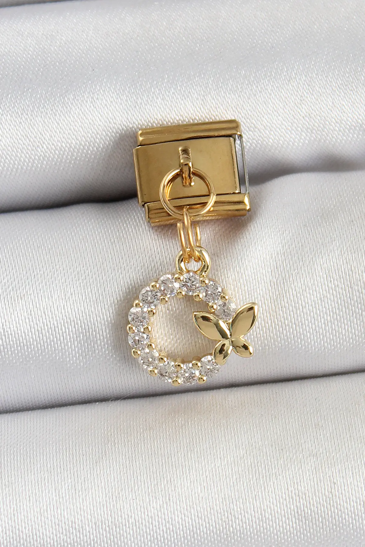 316L Çelik Sallantılı Zirkon Taşlı Detaylı Halka Model Gold Renk Nomination Charm TJ-BC1440