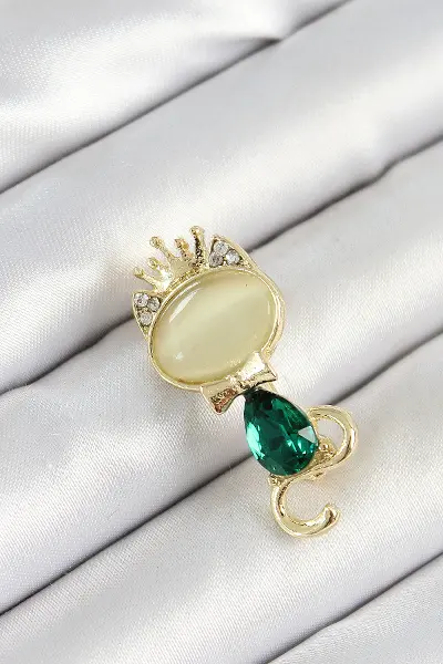 Yeşil Damla Zirkon Taşlı Kraliçe Taçlı Kedi Figürlü Gold Renk Kadın Broş TJ-BR450
