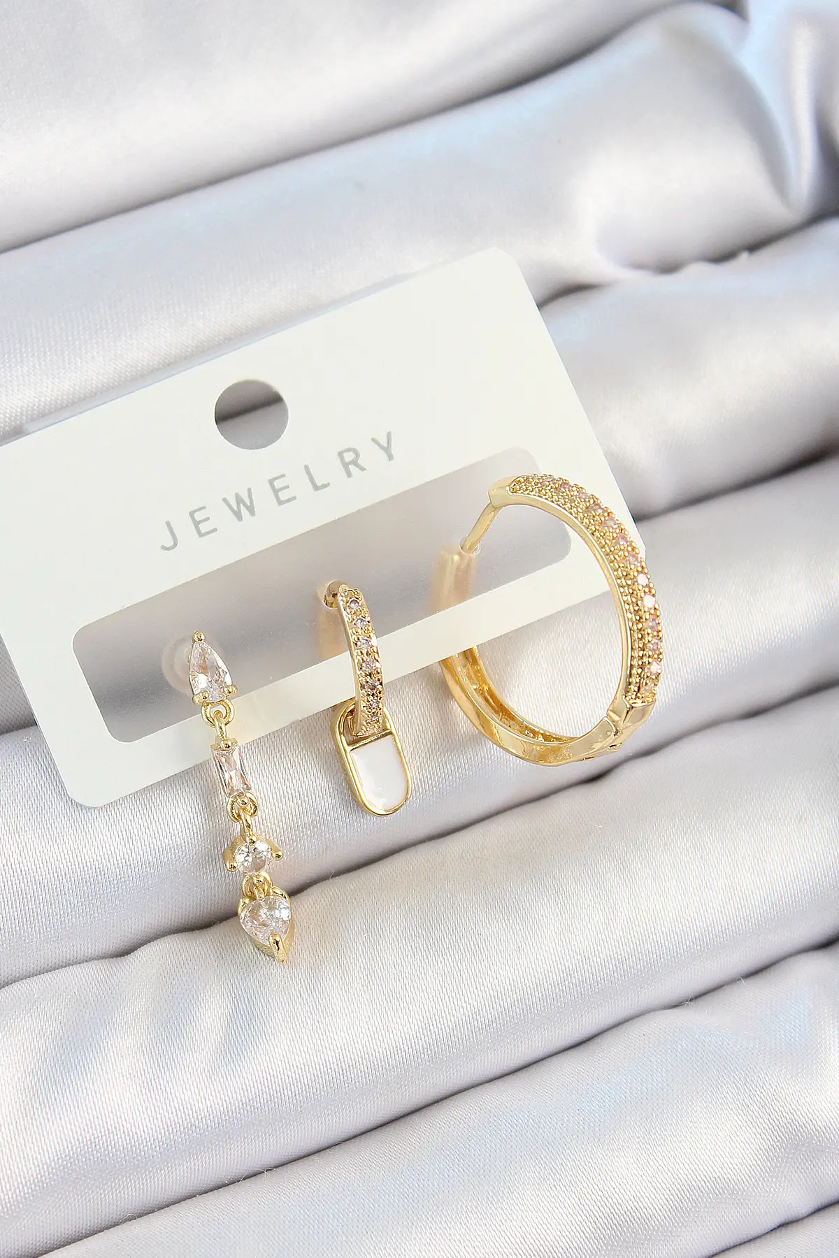 Pirinç Zirkon Taşlı Sallantılı Model Gold Renk 3'lü Çift Kadın Küpe Set TJ-BKP10829