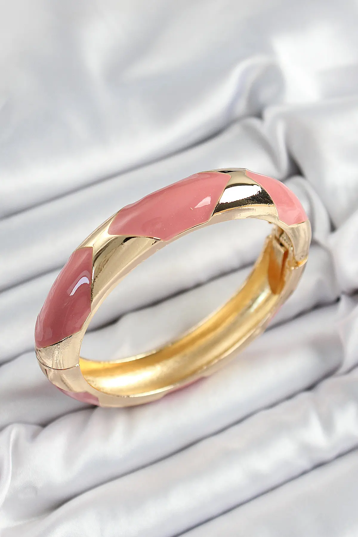 Pirinç Pembe Mineli Baklava Model Gold Renk Kadın Kelepçe TJ-BB7329
