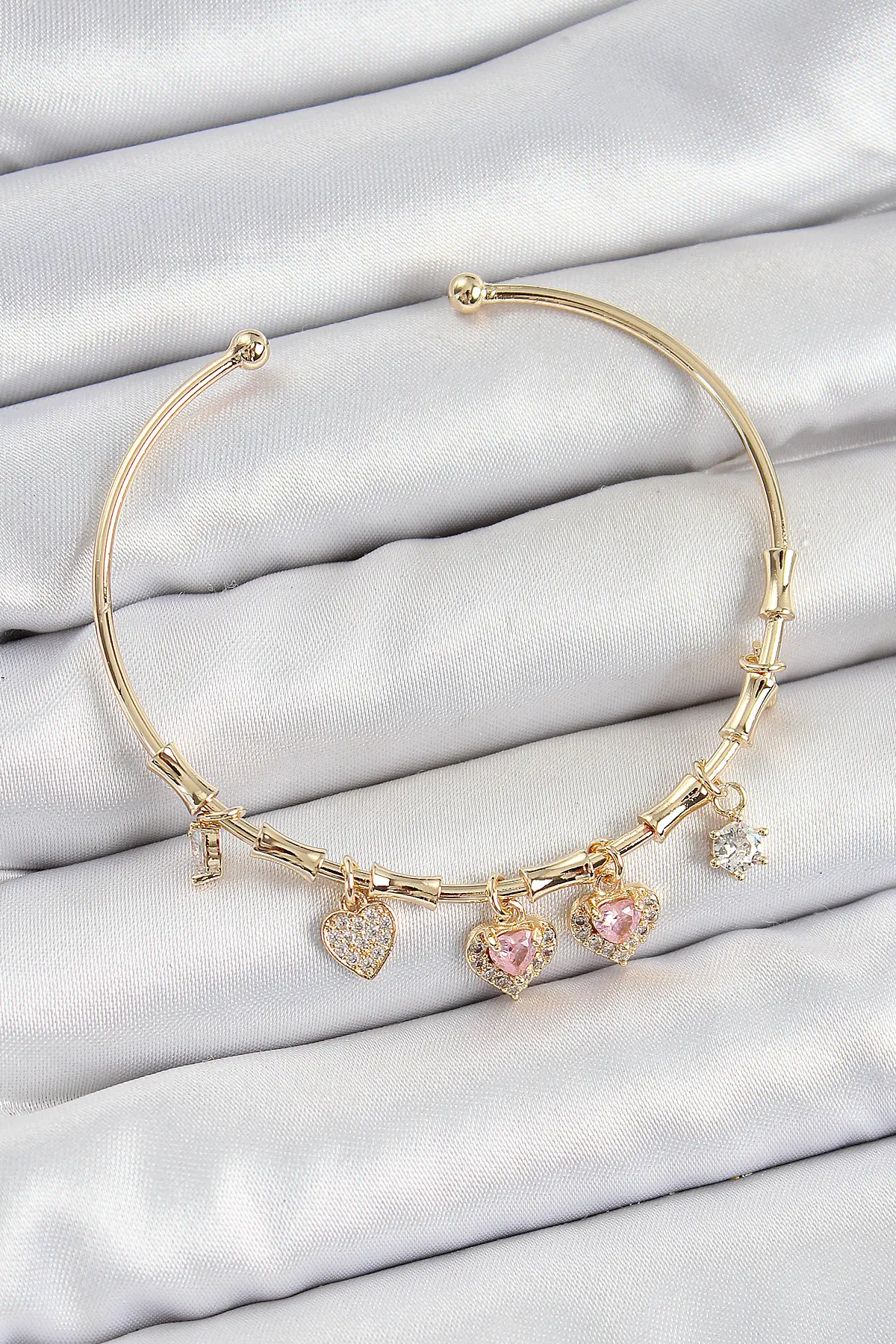Pirinç Zirkon Taşlı Pembe Kalp Model Gold Renk Charm Bileklik TJ-BB7356