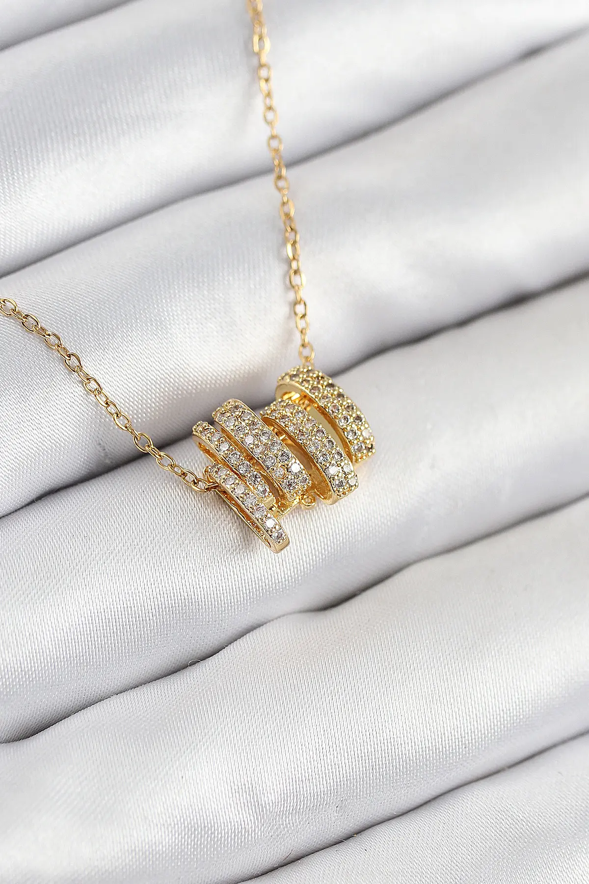316L Çelik Zirkon Taşlı Sarmal Model Gold Renk Kadın Kolye TJ-BKO10512
