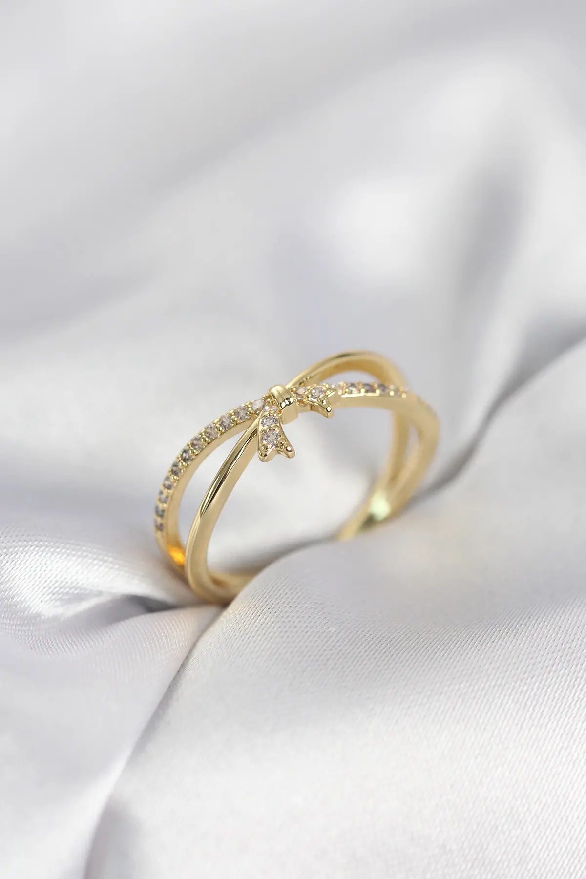 Gold Renk Zirkon Taşlı Fiyonk Model Kadın Yüzük TJ-BYK4034