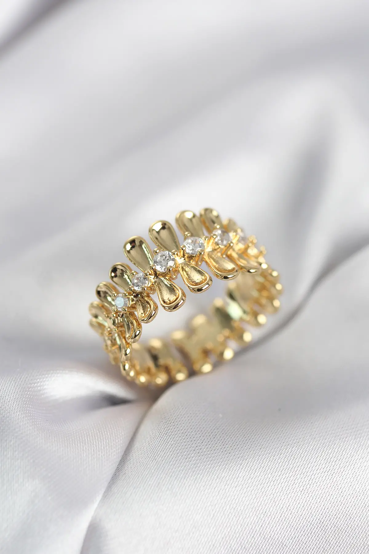 Gold Renk Zirkon Taşlı Sıralı Damla Model Kadın Yüzük TJ-BYK4046