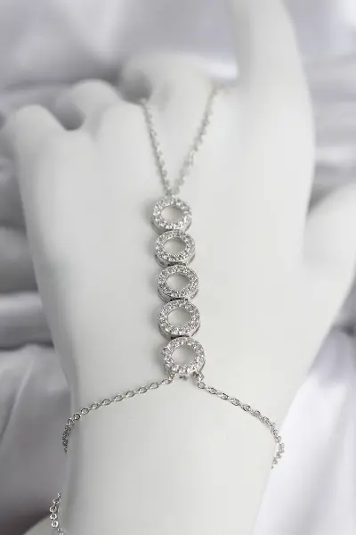 Pirinç Gümüş Renk Zirkon Taşlı Sıralı Halka Model Kadın Şahmeran TJ-SN762