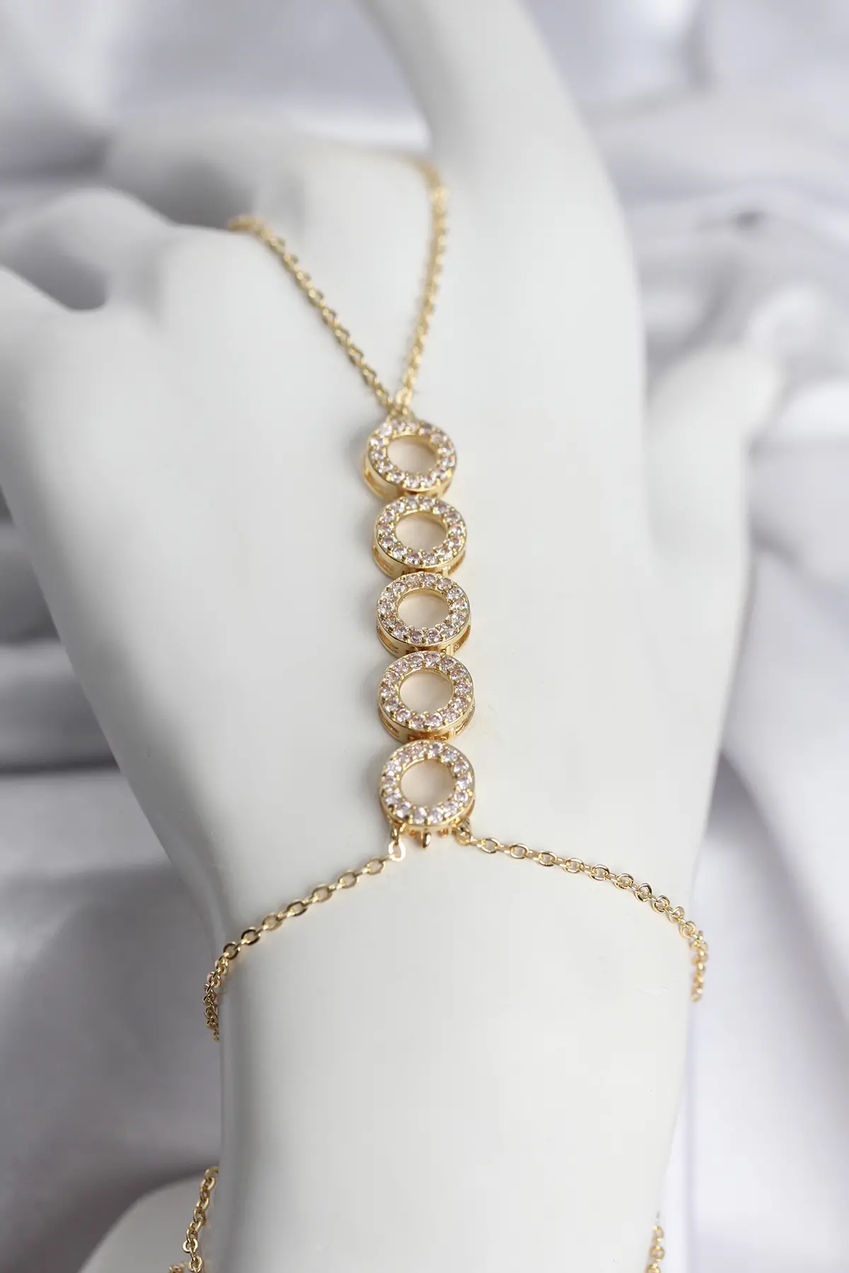Pirinç Gold Renk Zirkon Taşlı Sıralı Halka Model Kadın Şahmeran TJ-SN763