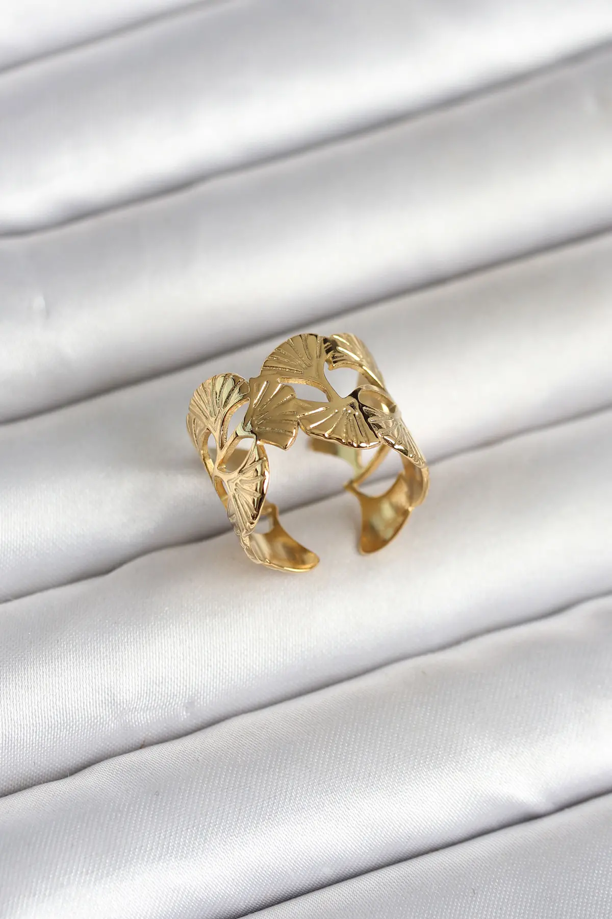 316L Çelik Gold Renk Yelpaze Model Kadın Yüzük TJ-BYK4159