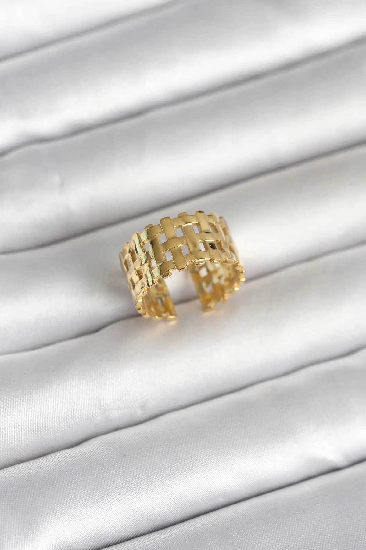316L Çelik Gold Renk Hasır Model Kadın Yüzük TJ-BYK4161
