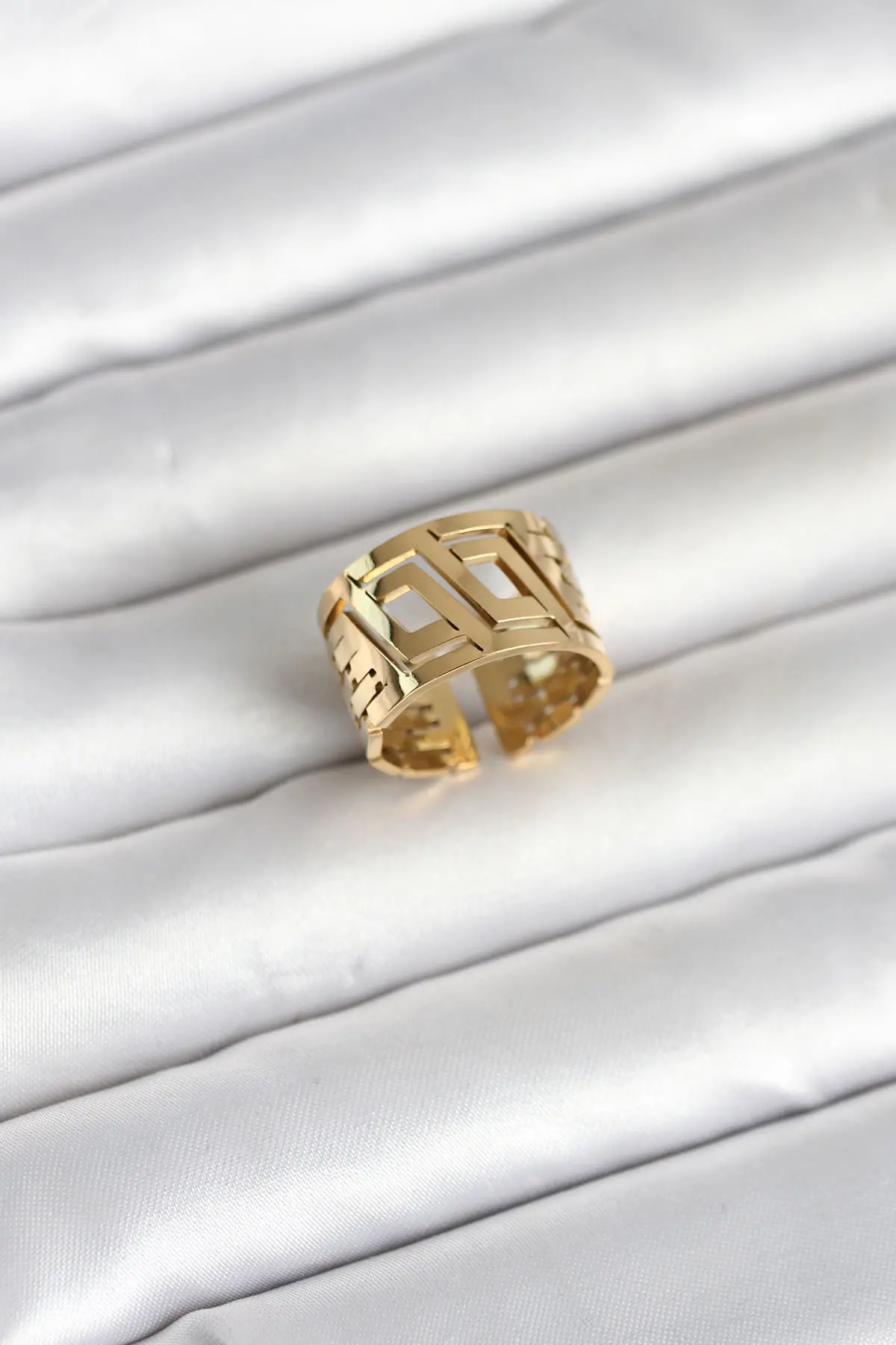 316L Çelik Gold Renk Geometrik Model Kadın Yüzük TJ-BYK4176