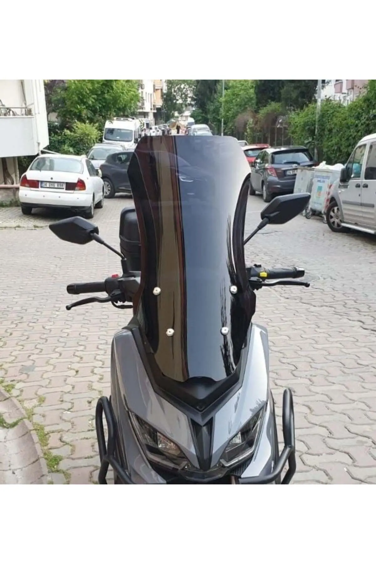 Küba Novax 200 Ön Cam 2023-2026 Model 57cm Siyah Renkli 4mm
