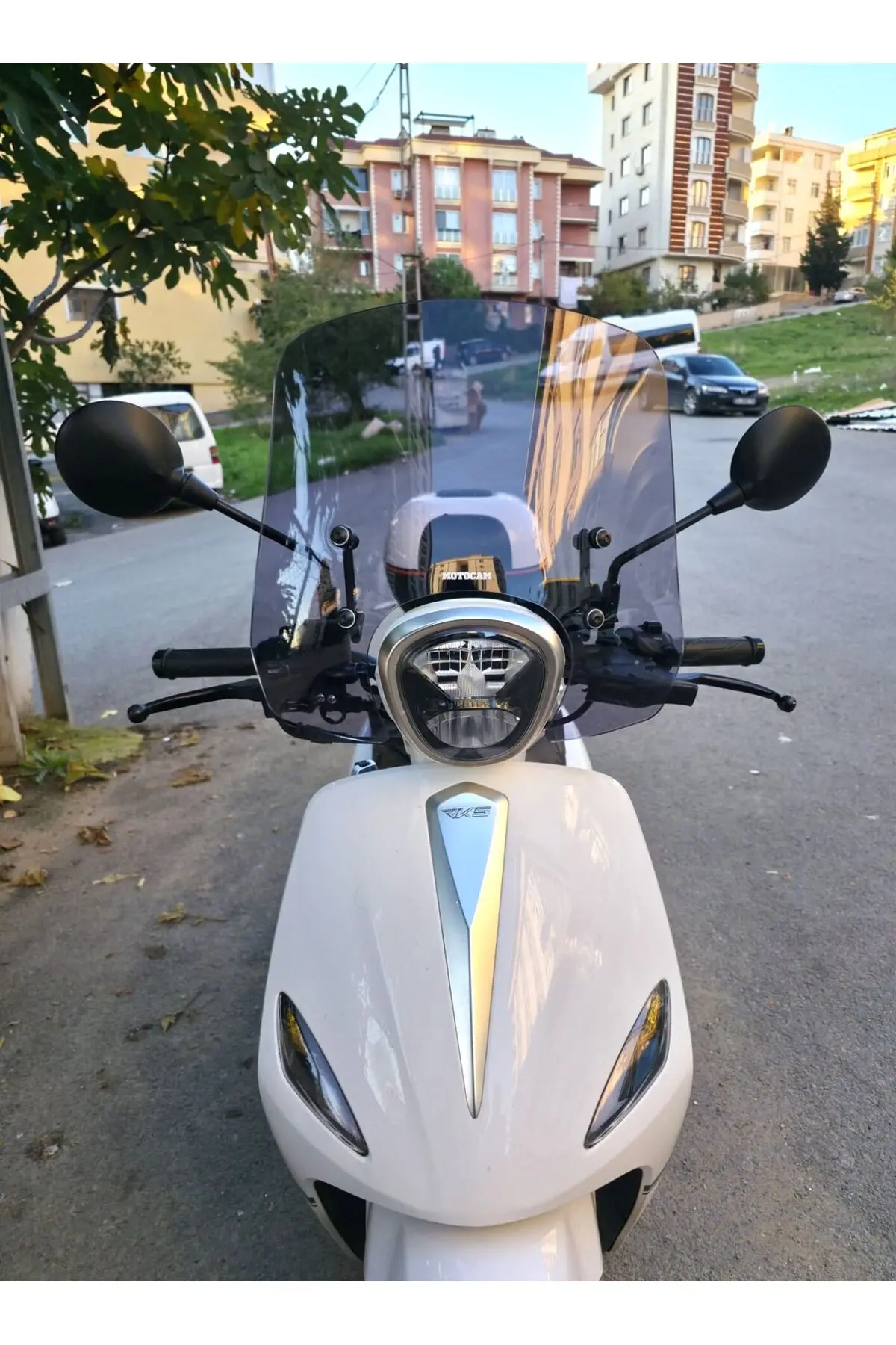 Rks Letbe LB 125 Ön Cam 2023-2026 Model 44cm Füme Renkli 4mm APARATSIZ