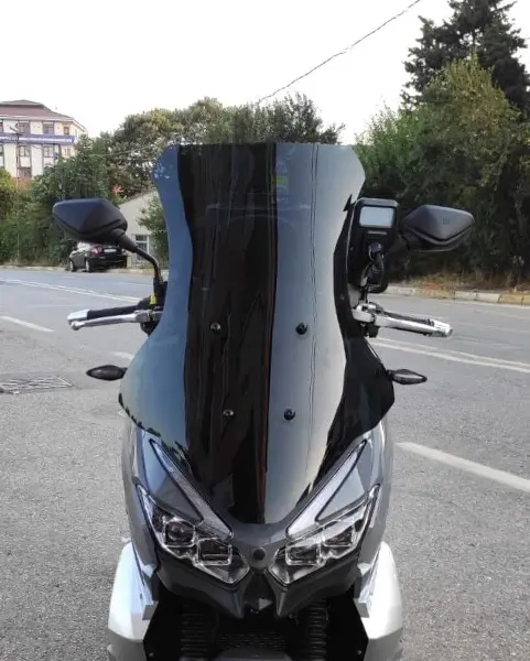 MOTOCAM RKS Blade 250 Ön Cam 2023-2026 Model 65cm Siyah Renkli 4mm ORTA BOYLU