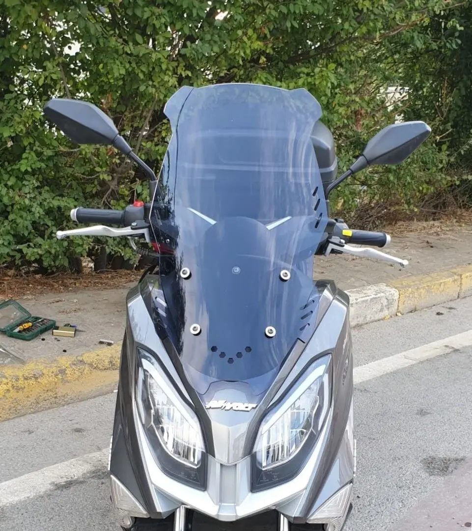 MOTOCAM Volta Revolt Rm5 Ön Cam 2020-2021 Model 65cm Füme Renkli 4mm ORTA BOYLU