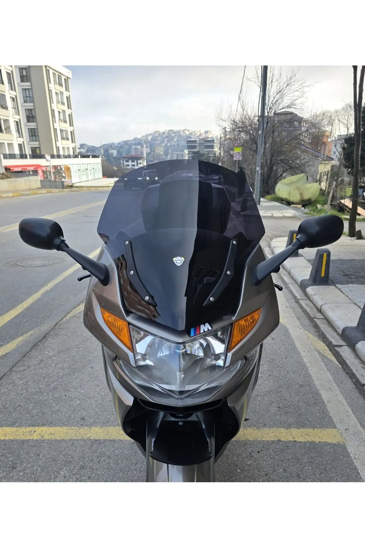 Bmw K 1300 GT Ön Cam 2009-2013 Model 65cm Siyah Renkli 4mm YOKTUR