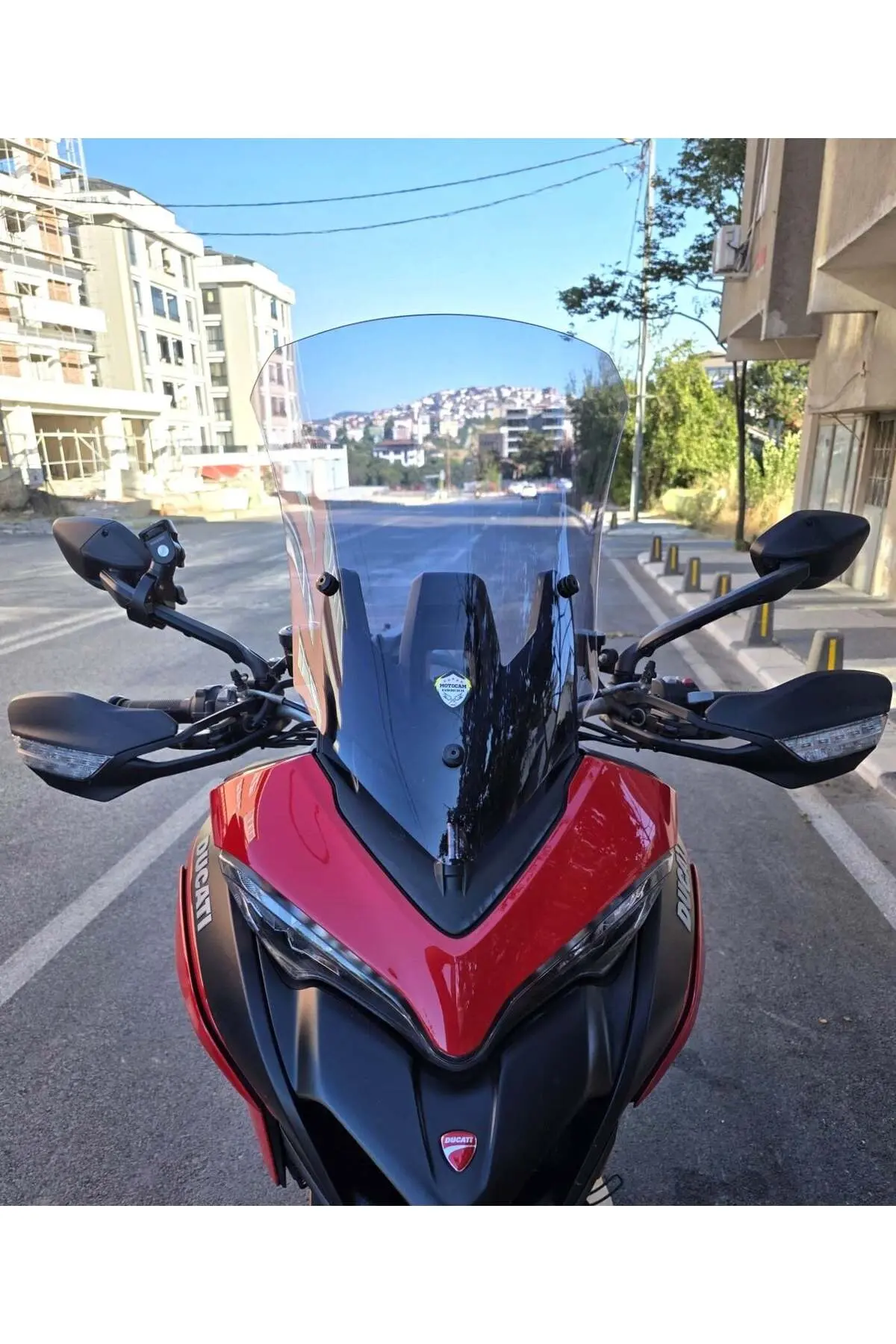 Ducati Multistrada V2 Ön Cam 2022-2026 Model 60cm Füme Renkli 4mm