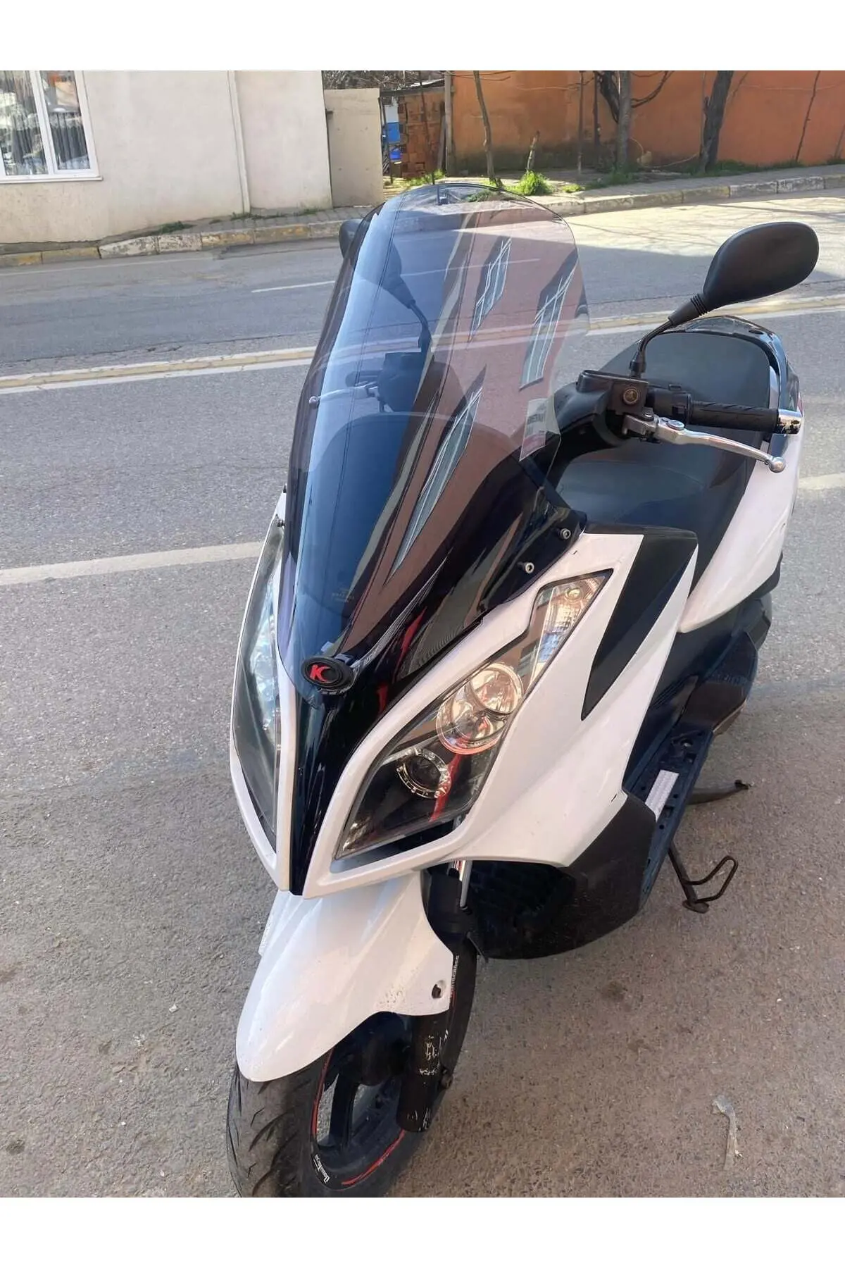 Kymco Downtown 300i Ön Cam 2009-2017 Model 67cm Füme Renkli 4mm
